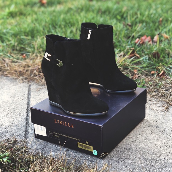 Le Silla Italian Suede Luxury Ankle Wedge Boots - Picture 3 of 6